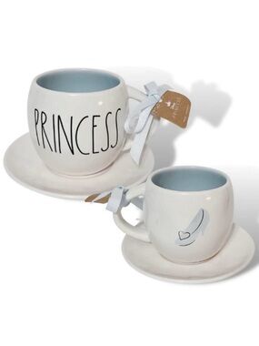 NWT Rae Dunn Disney Princess Iridescent Cinderella Glass Slipper Topper Lid Mug